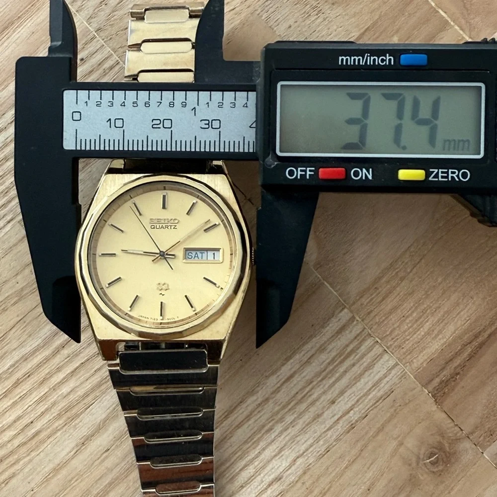Seiko SQ Rare Vintage Men’s Watch Gold Dial Case Bracelet Hands New Crystal